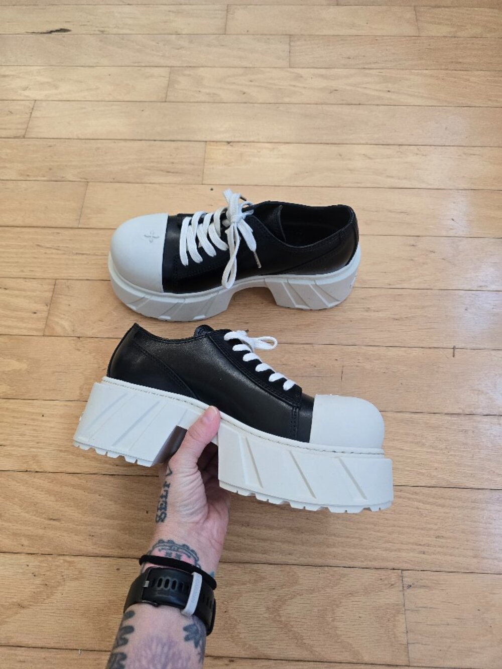 SMFK | Compass Mode Black Thick Leather White Cap Toe Platform Sneakers WMS 8.5